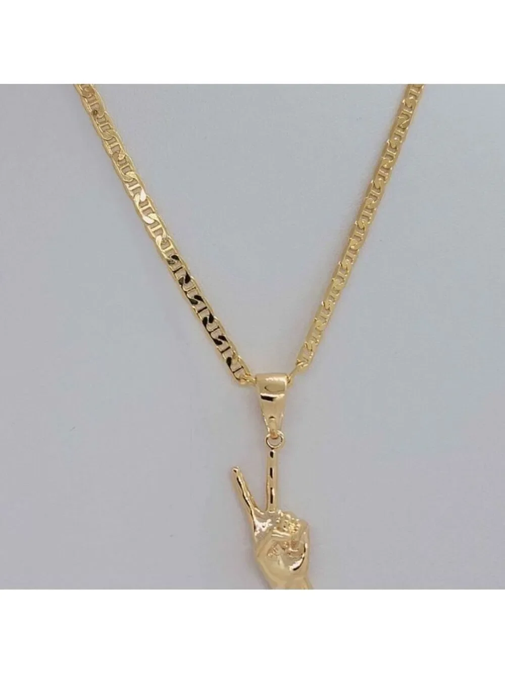 Brand New Brazilian 18k Gold Filled Hand w/ Peace Sign  Necklace